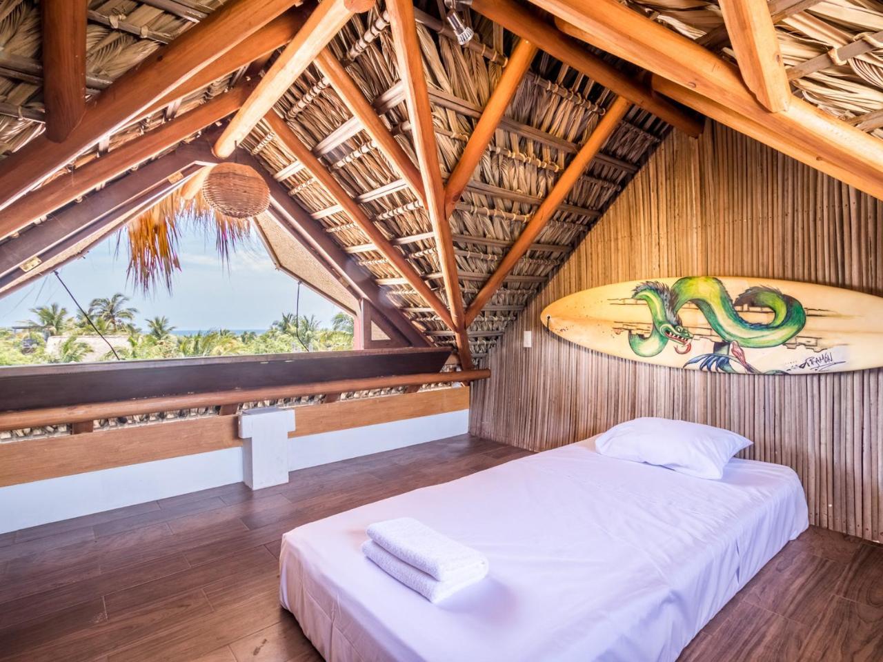 Auberge de jeunesse Experiencia Surf Camp à Brisas de Zicatela Extérieur photo