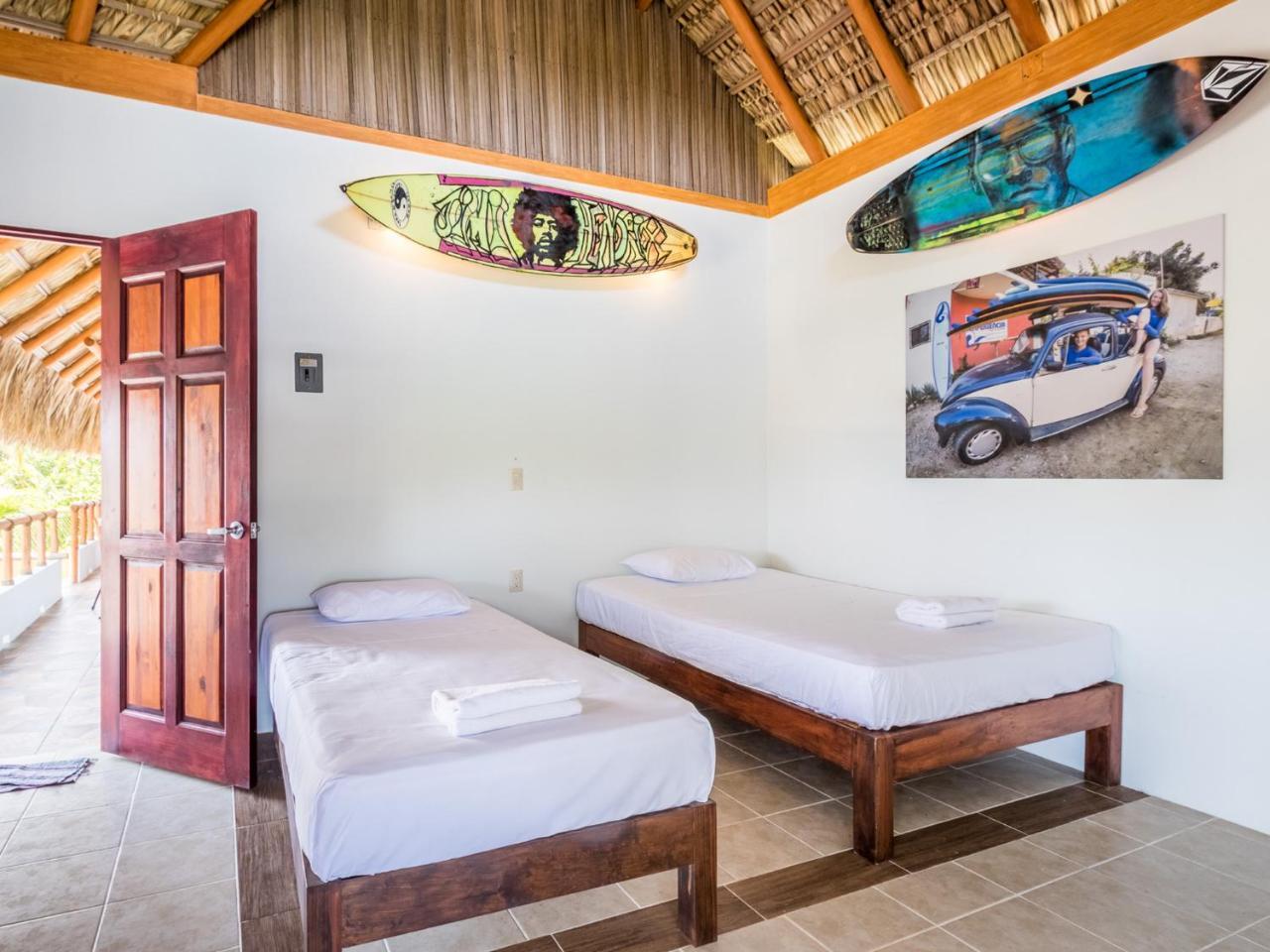Auberge de jeunesse Experiencia Surf Camp à Brisas de Zicatela Extérieur photo