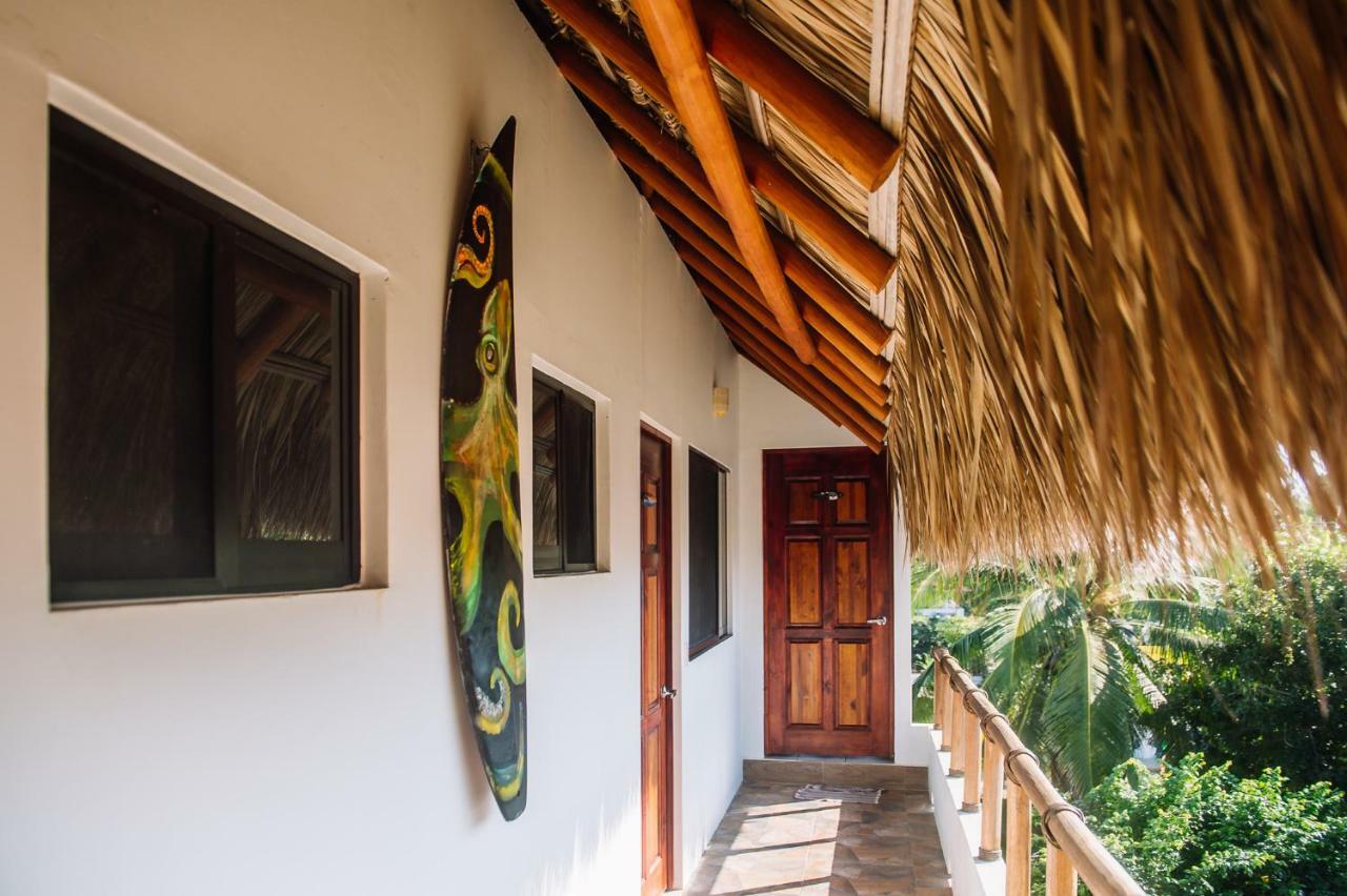 Auberge de jeunesse Experiencia Surf Camp à Brisas de Zicatela Extérieur photo